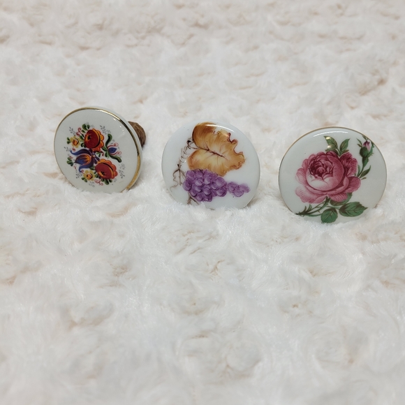 Other - SOLD                                         Set of 3 vintage bottle stops/corks